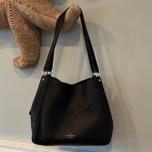 Kate Spade Leila Medium Triple Compartment Shoulder Bag
Leather Tote Bag